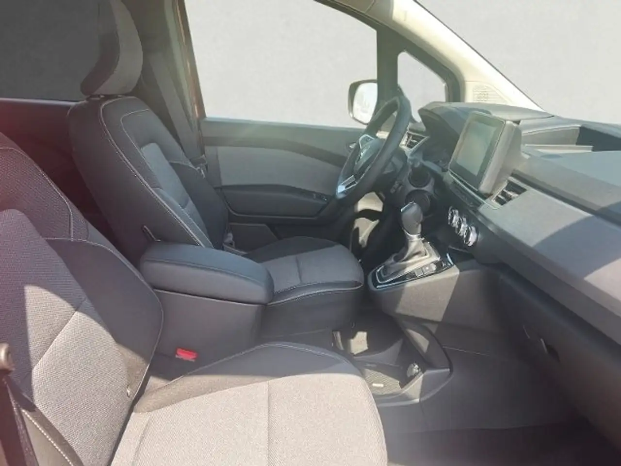 Renault Kangoo III E-Tech Electric Equilibre — Galerie du véhicule 4