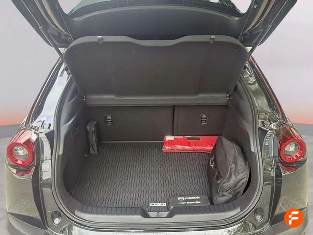 Mazda MX-30 E-SKYACTIV 170H 75 PHEV HYBRID EDITION R SUNROOF R — Vehicle gallery 4