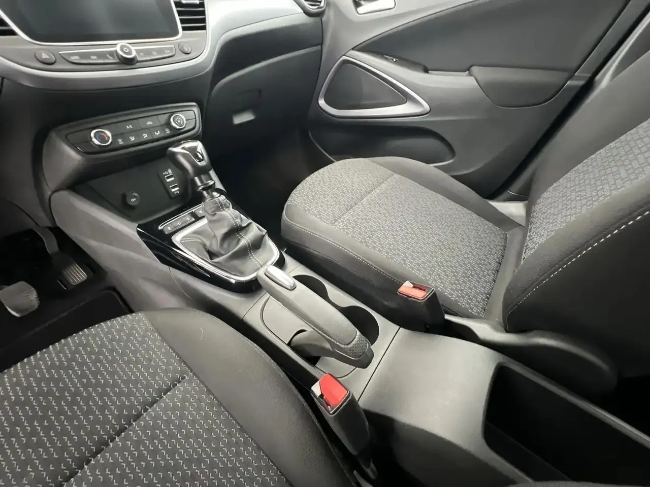 Opel Crossland Enjoy — Galerie du véhicule 13