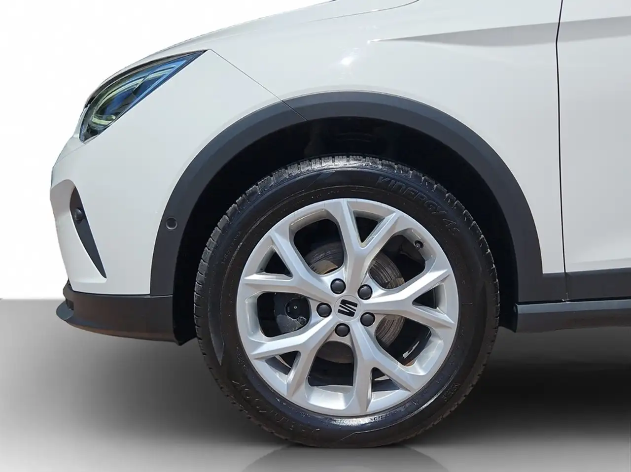 SEAT Arona 1.5 TSI DSG FR VIRTUAL*VOLL-LED*NAV*ACC*SHZ*PAR... — معرض صور السيارة 24