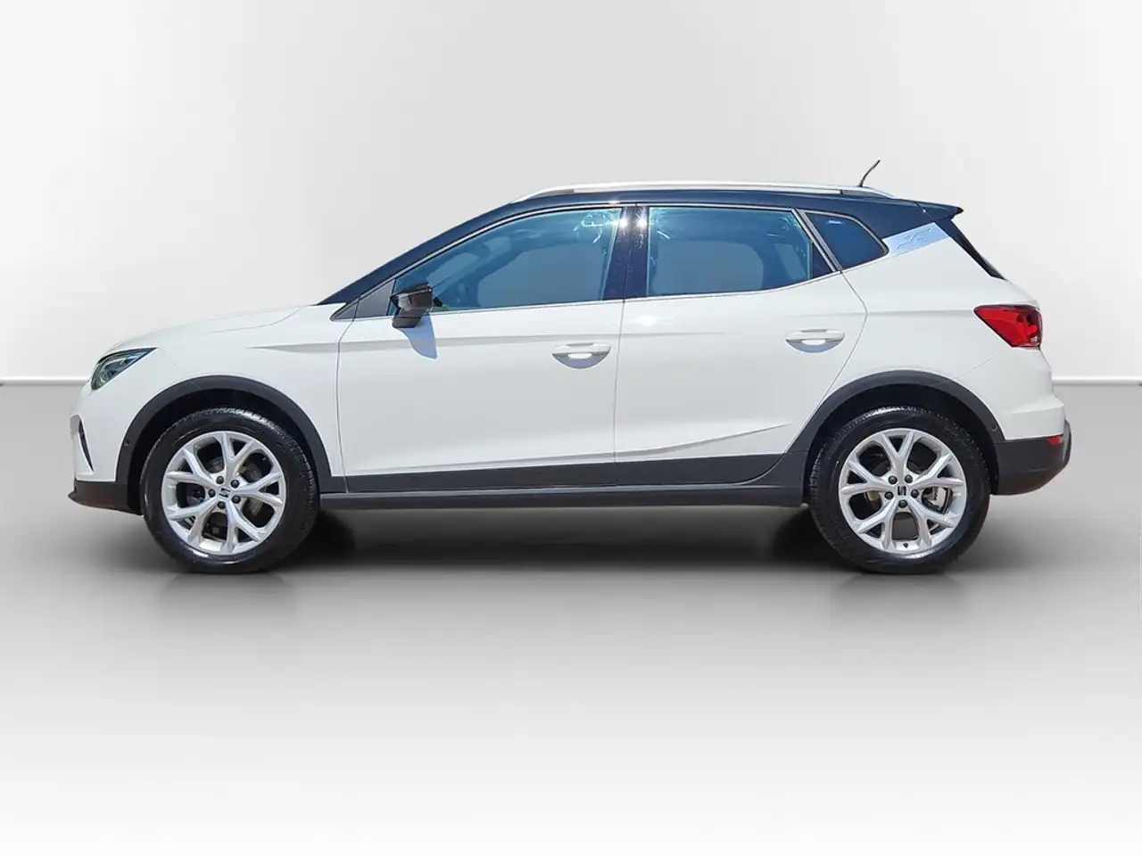 SEAT Arona 1.5 TSI DSG FR VIRTUAL*VOLL-LED*NAV*ACC*SHZ*PAR... — معرض صور السيارة 11