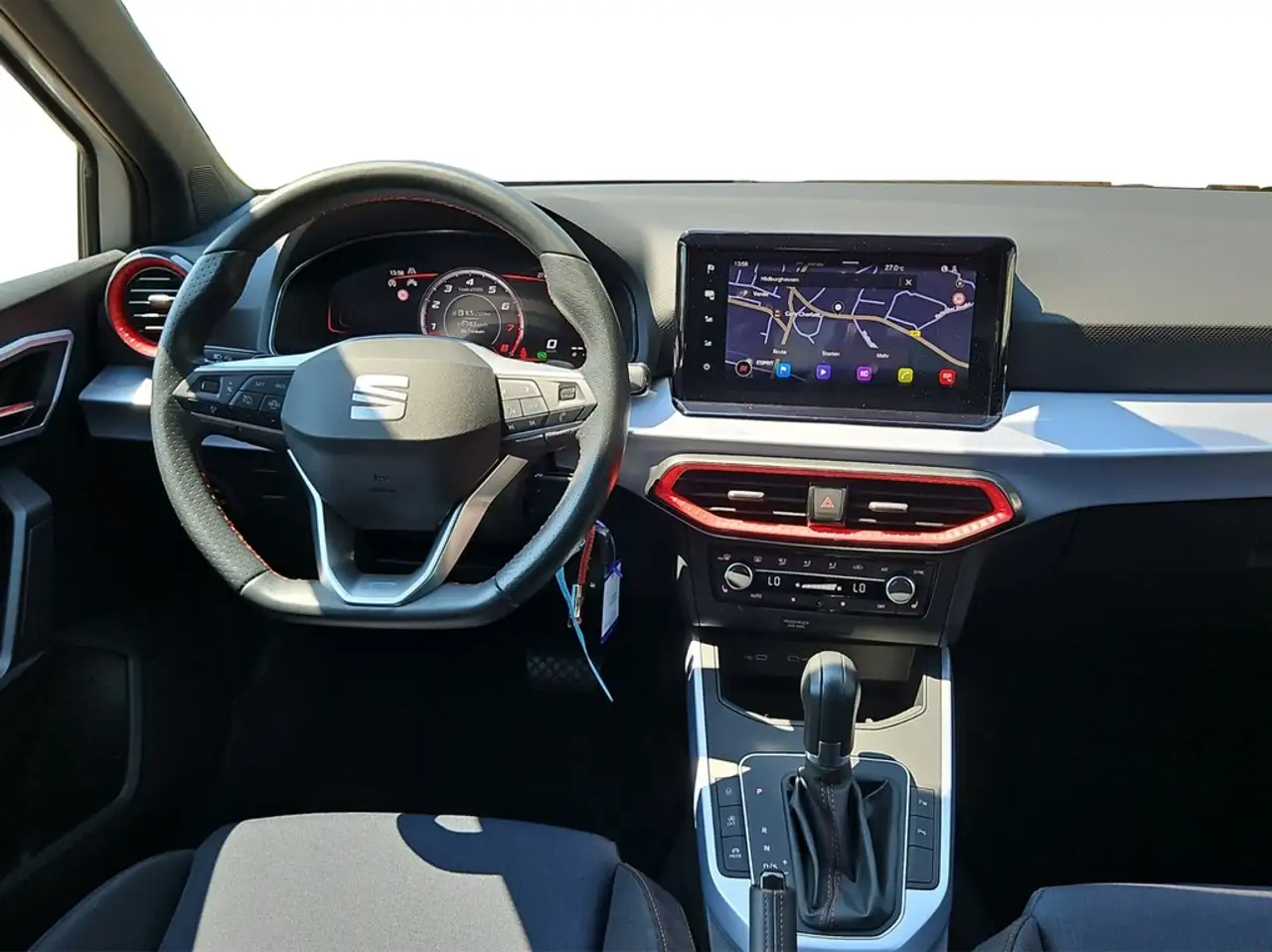 SEAT Arona 1.5 TSI DSG FR VIRTUAL*VOLL-LED*NAV*ACC*SHZ*PAR... — معرض صور السيارة 22