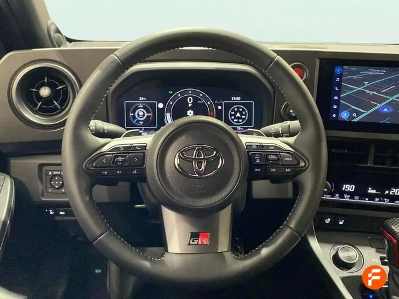 Toyota Yaris 1.6T 276 AUTOMÁTICO RZ — معرض صور السيارة 18
