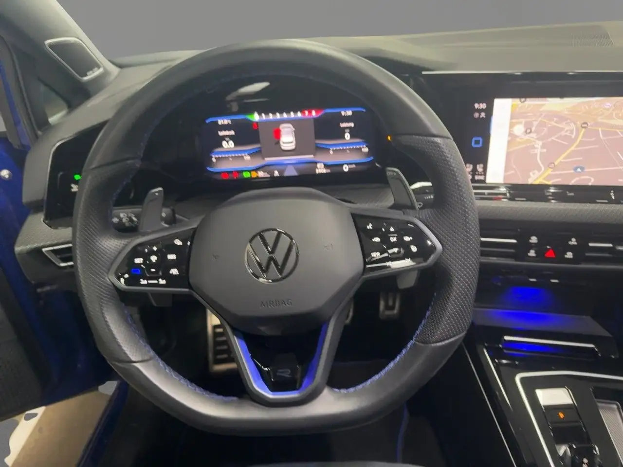 Volkswagen Golf R Performance IQ.LED PANO LEDER 19" BLACK — Vehicle gallery 10