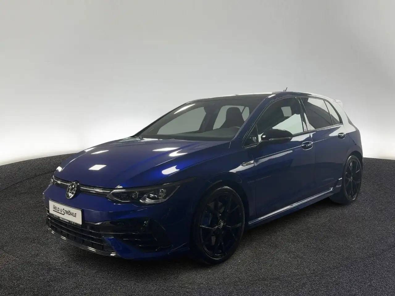 Volkswagen Golf R Performance IQ.LED PANO LEDER 19" BLACK — Vehicle gallery 2