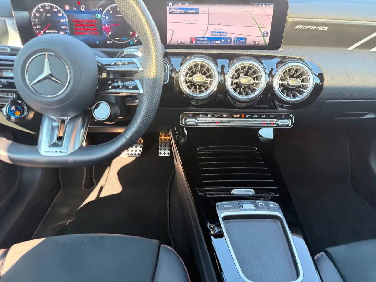 Mercedes-Benz A 35 AMG 4M MBUX 1+2|PANO|360°|MEMORY|NIGHT2|HUD — معرض صور السيارة 11