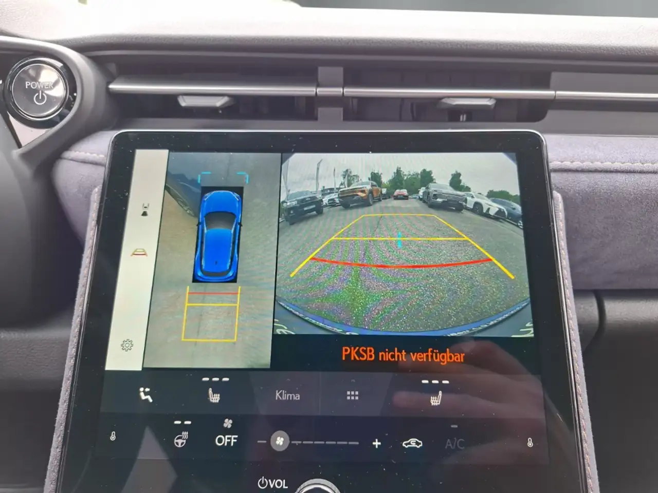 Lexus LBX FWD Cool HUD Navi Digitales Cockpit Memory Sitze S — Galería del vehículo 16