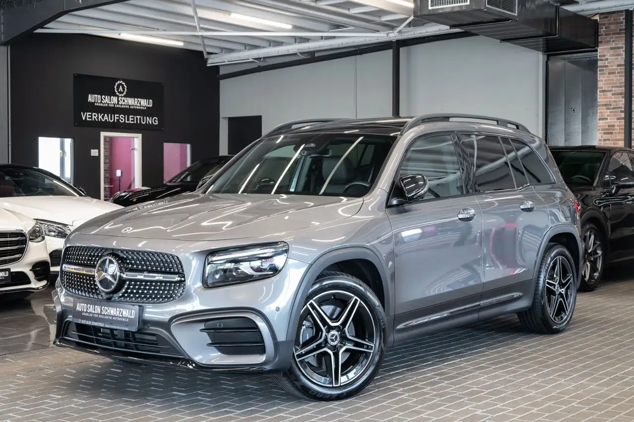 Mercedes-Benz GLB 250 GLB250 4M|AMG-LINE|NIGHT|PANO|AHK|360°|MEMORY — Trossingen