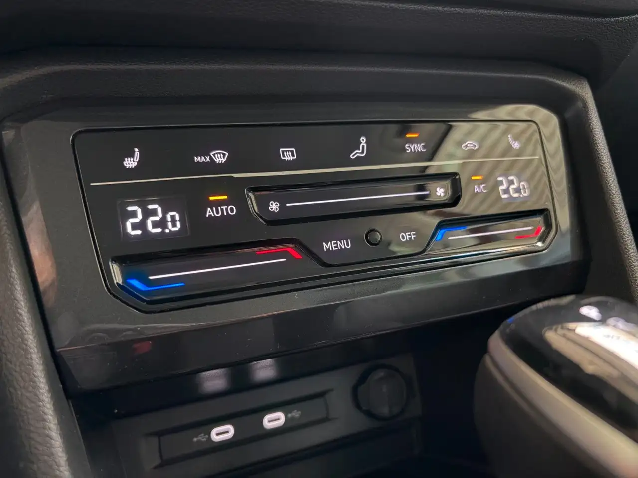 Volkswagen Tiguan Move 1.5 TSI DSG/ACC/APP/DAB/LED/KAM/NAVI — Galería del vehículo 20