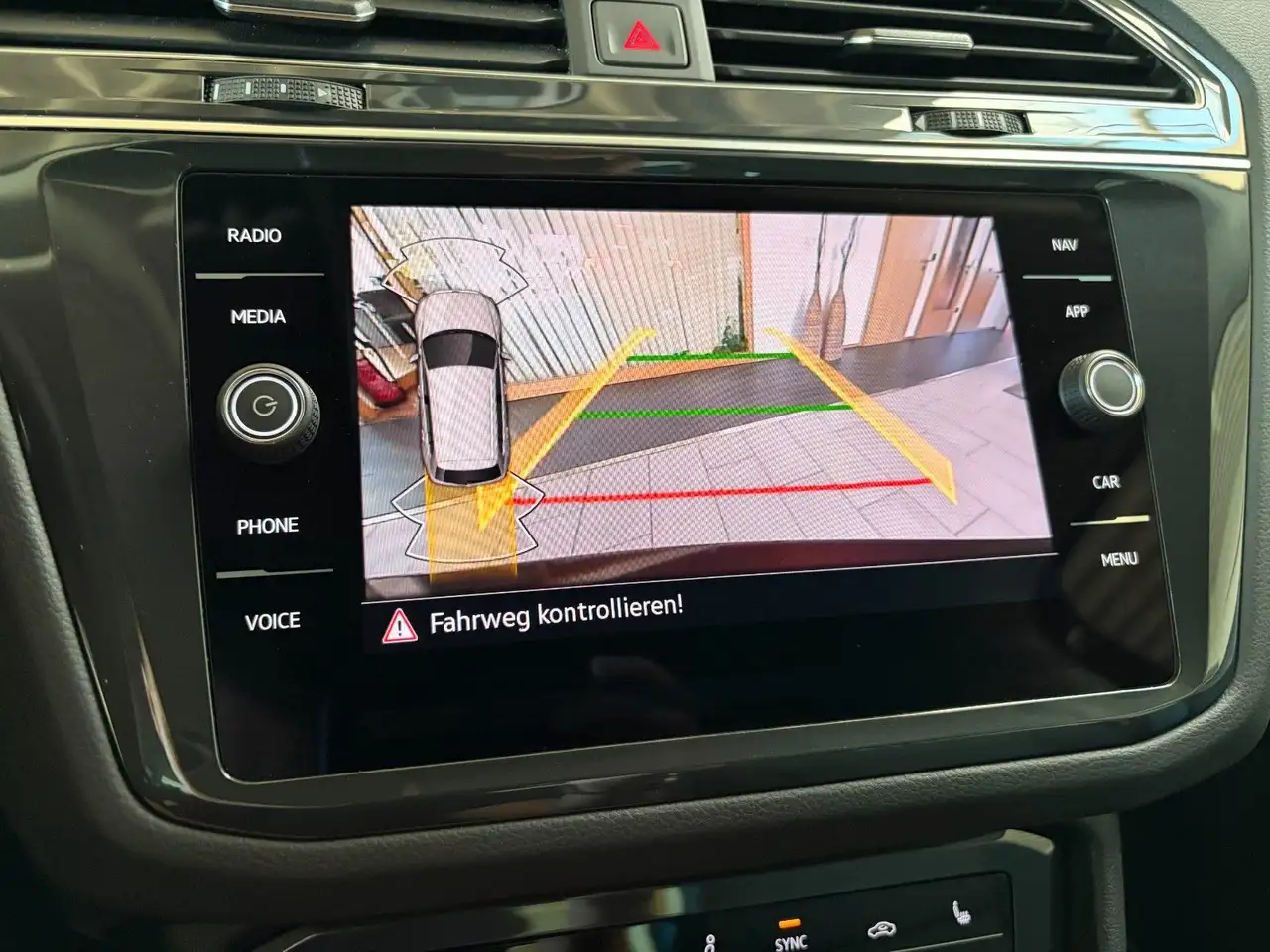 Volkswagen Tiguan Move 1.5 TSI DSG/ACC/APP/DAB/LED/KAM/NAVI — Galería del vehículo 19