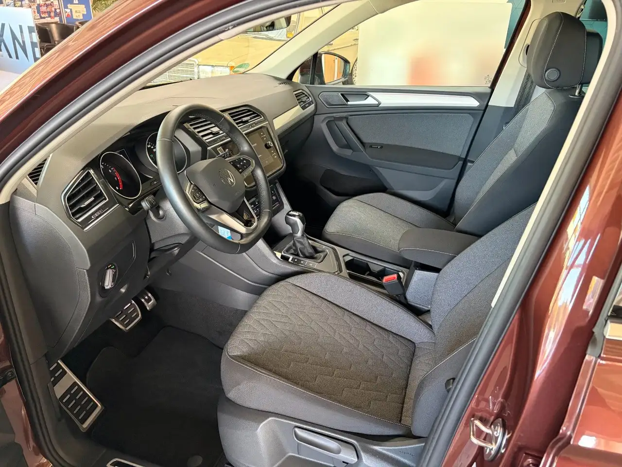 Volkswagen Tiguan Move 1.5 TSI DSG/ACC/APP/DAB/LED/KAM/NAVI — Galería del vehículo 8