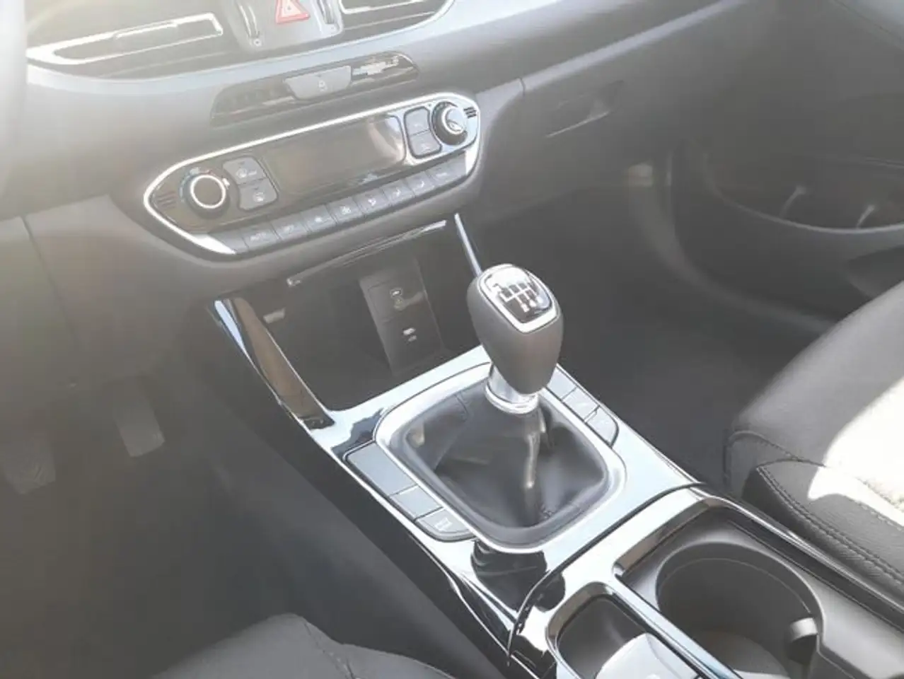 Hyundai i30 FL2 1.0 T-GDi 73,5 kW (100 CV) Híbrido 48V MT6 2W — Vehicle gallery 9