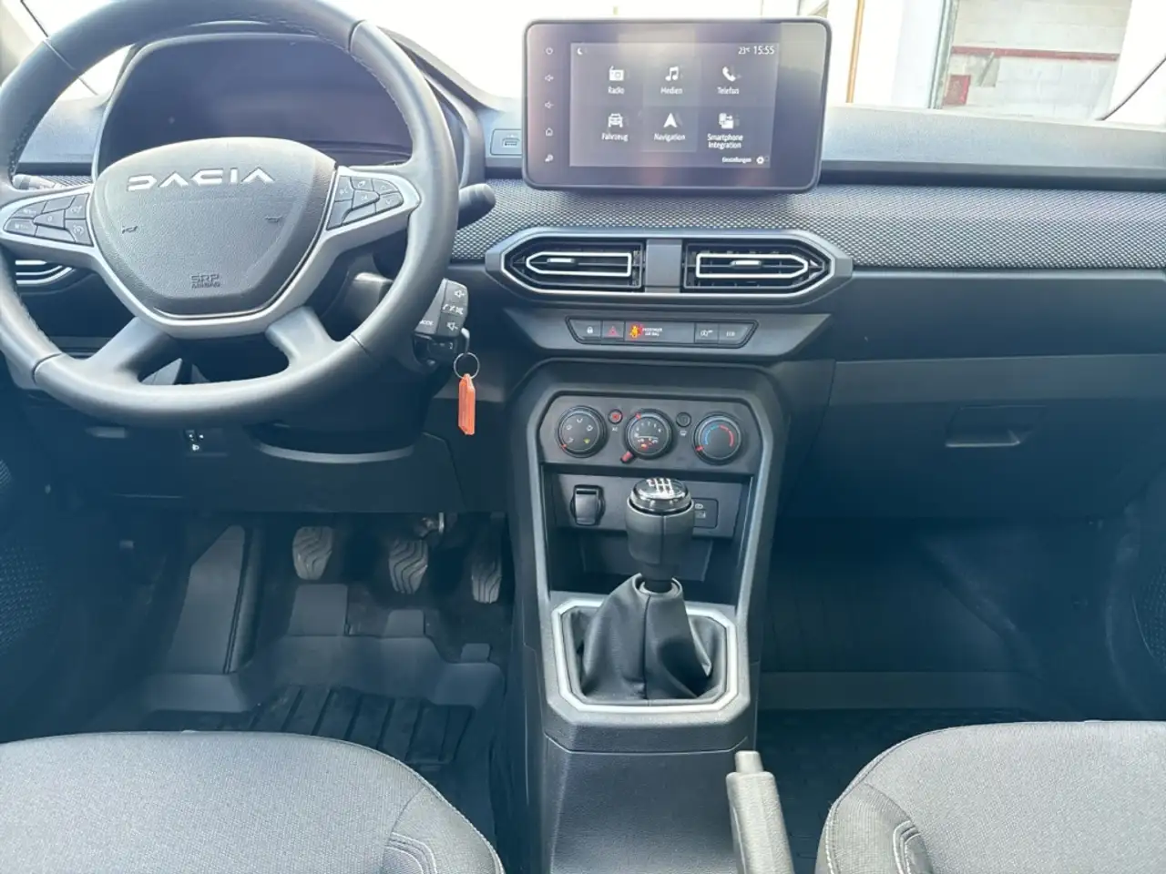 Dacia Logan TCe 90 Sedan Expression Totwinkel Navi PDC V+h LED — معرض صور السيارة 8