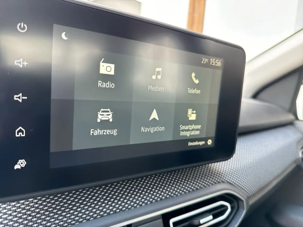 Dacia Logan TCe 90 Sedan Expression Totwinkel Navi PDC V+h LED — معرض صور السيارة 11