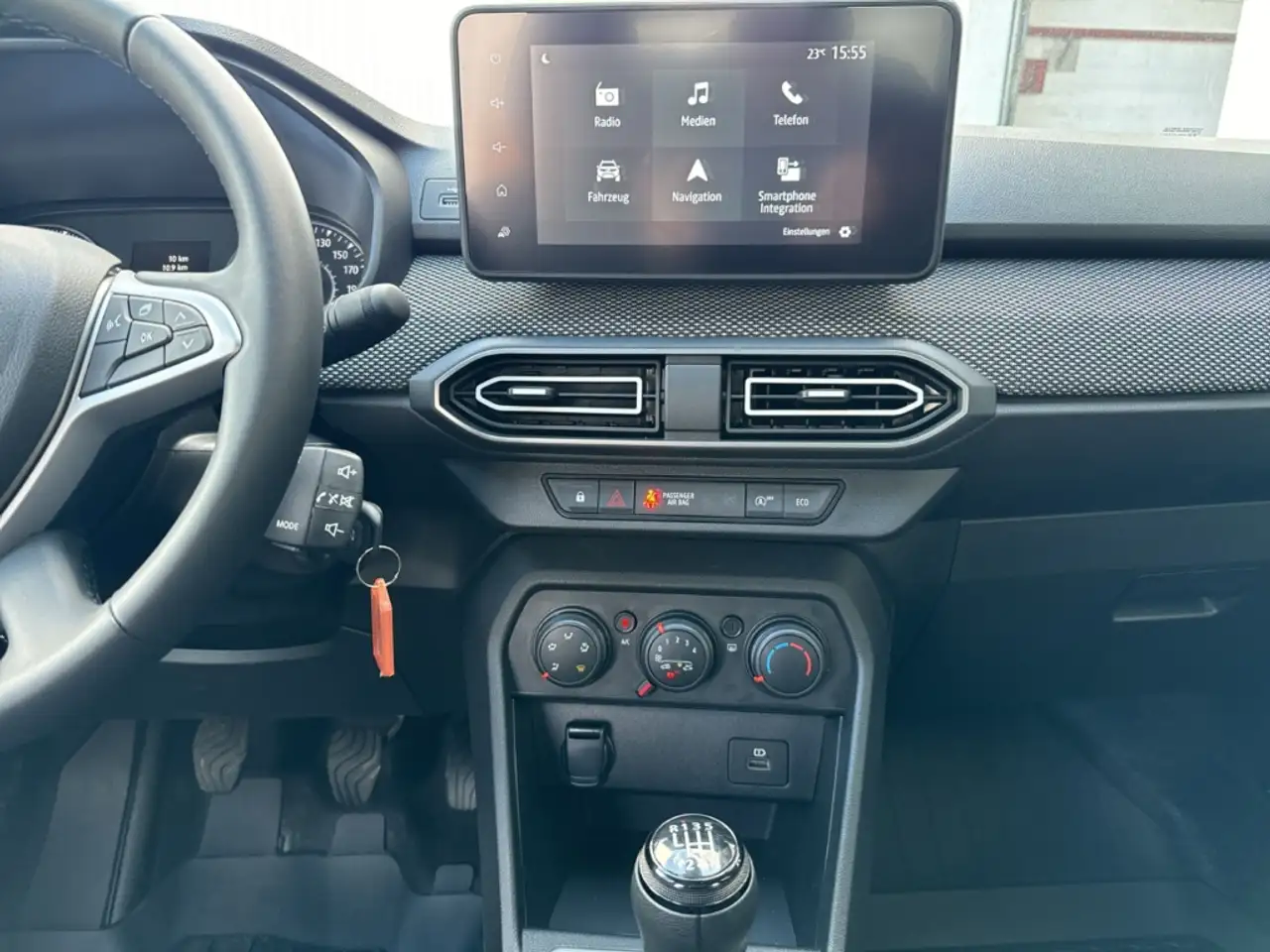 Dacia Logan TCe 90 Sedan Expression Totwinkel Navi PDC V+h LED — معرض صور السيارة 10