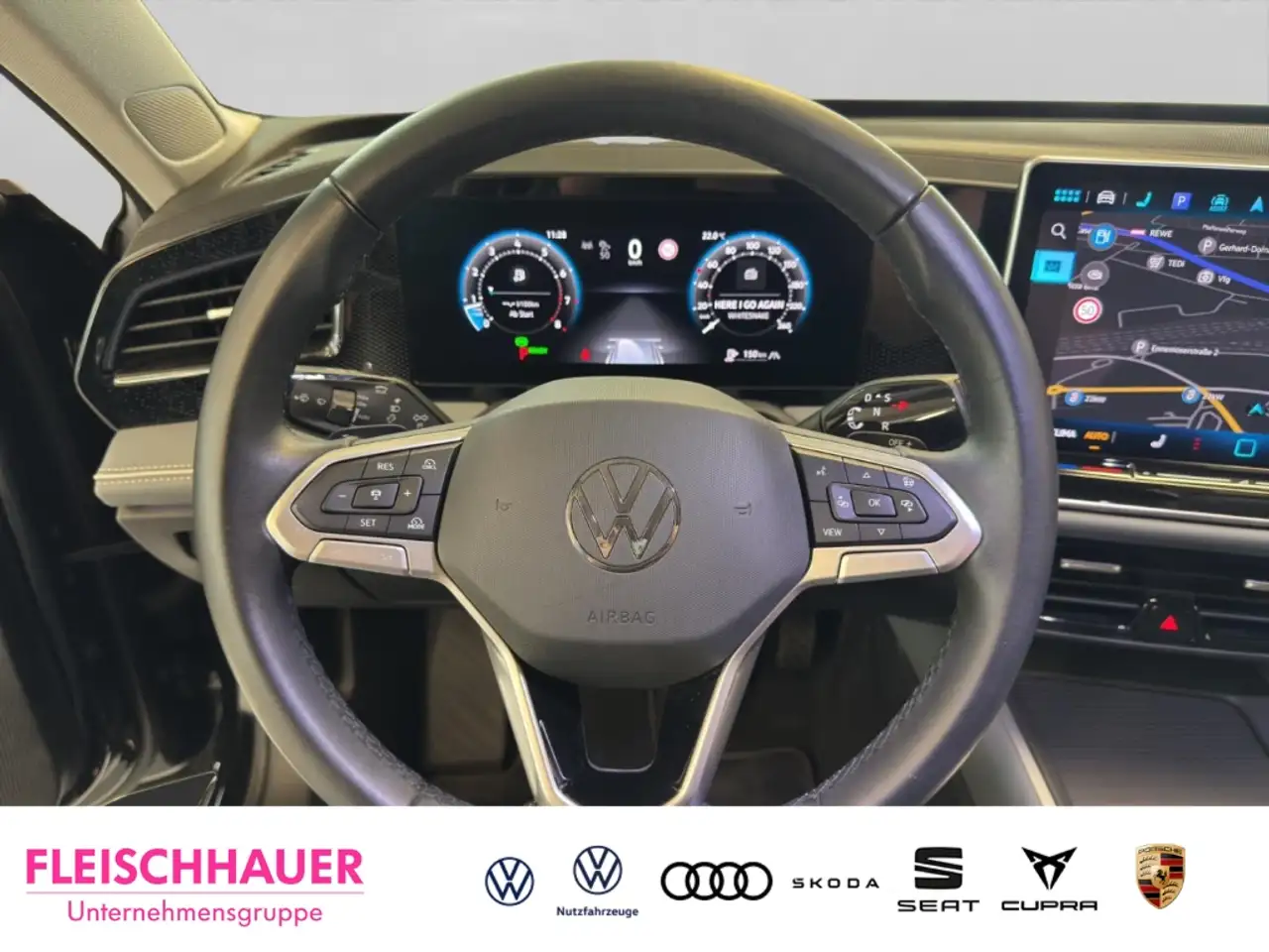 Volkswagen Passat Variant 1.5 eTSI Business Navi+LED+HUD+DCC+360°+App — Galerie du véhicule 11