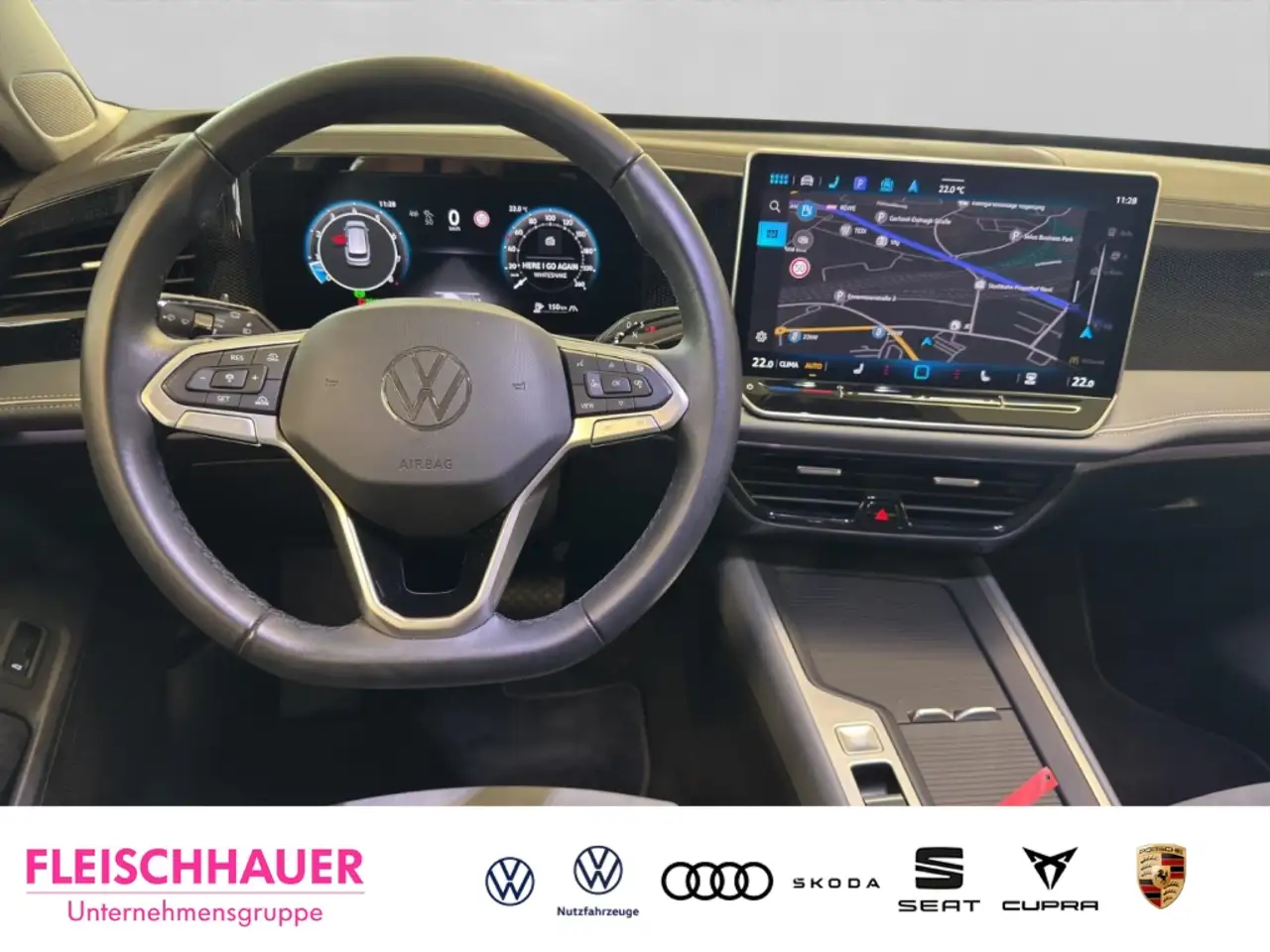Volkswagen Passat Variant 1.5 eTSI Business Navi+LED+HUD+DCC+360°+App — Galerie du véhicule 15
