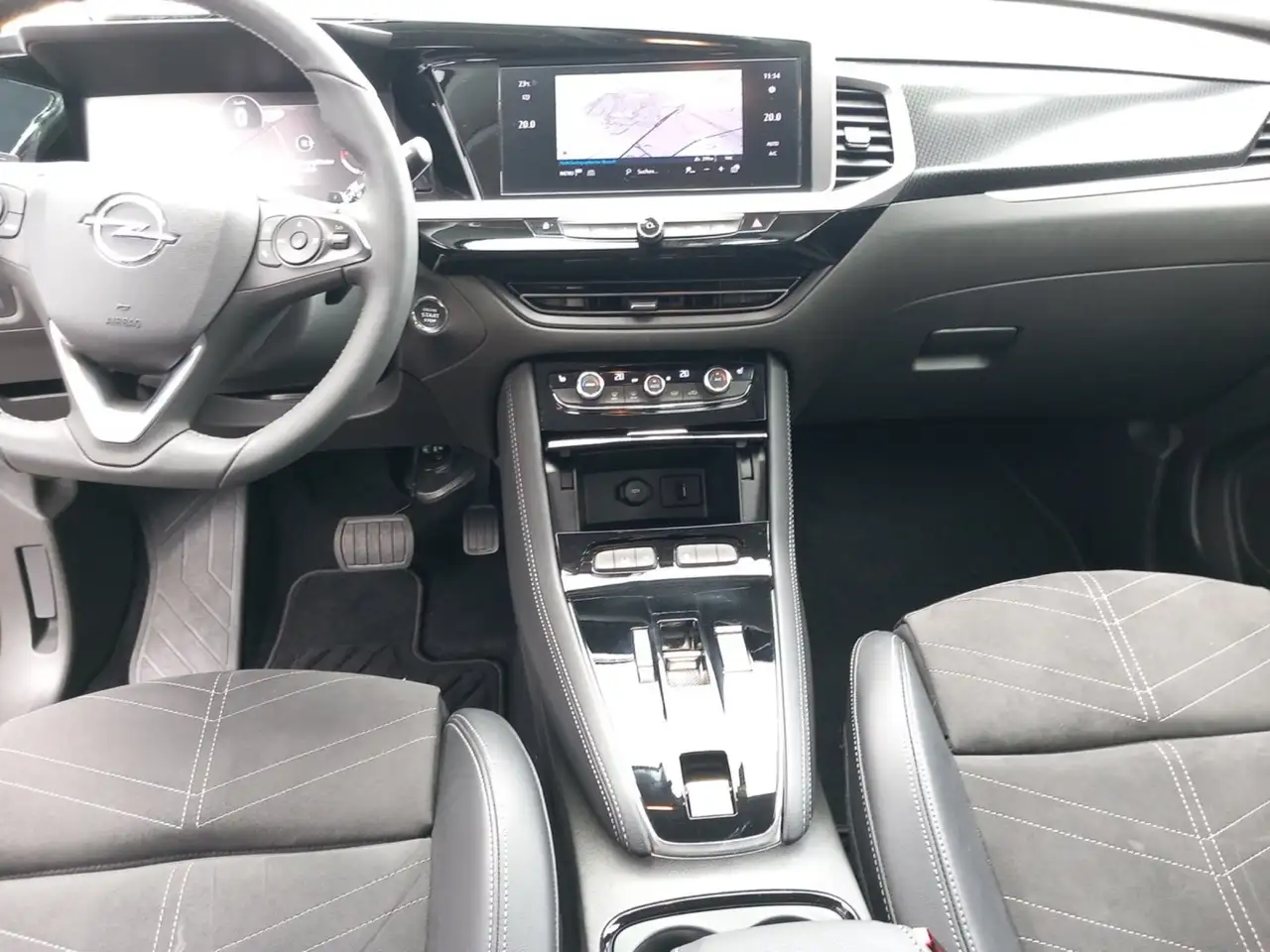 Opel Grandland Hybrid GS Automatik, Alcantara, — معرض صور السيارة 15