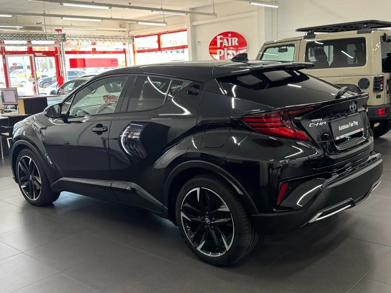 Toyota C-HR Hybrid GR Sport Black Ed. UNFALLFREI/TOP! — Vehicle gallery 4