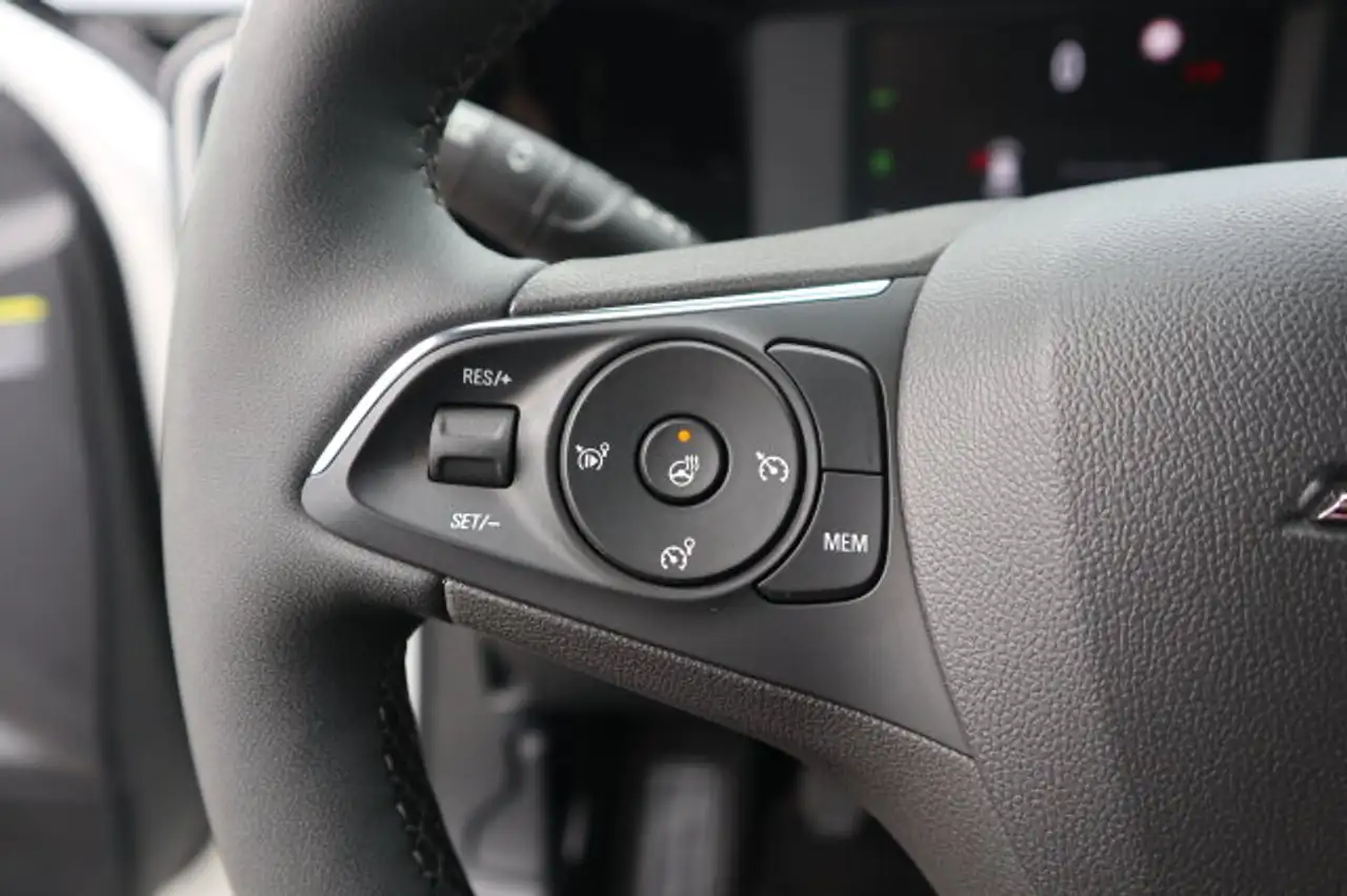 Opel Mokka Mokka GS / VIP BLITZ - Deal ! / NEU € 31.080,- — Vehicle gallery 12
