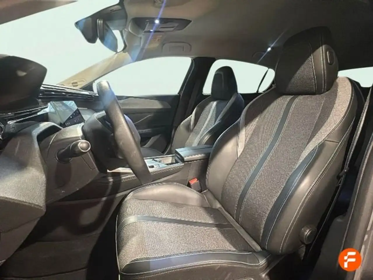 Peugeot 308 1.2 PureTech S&S Allure 130 — Galería del vehículo 21