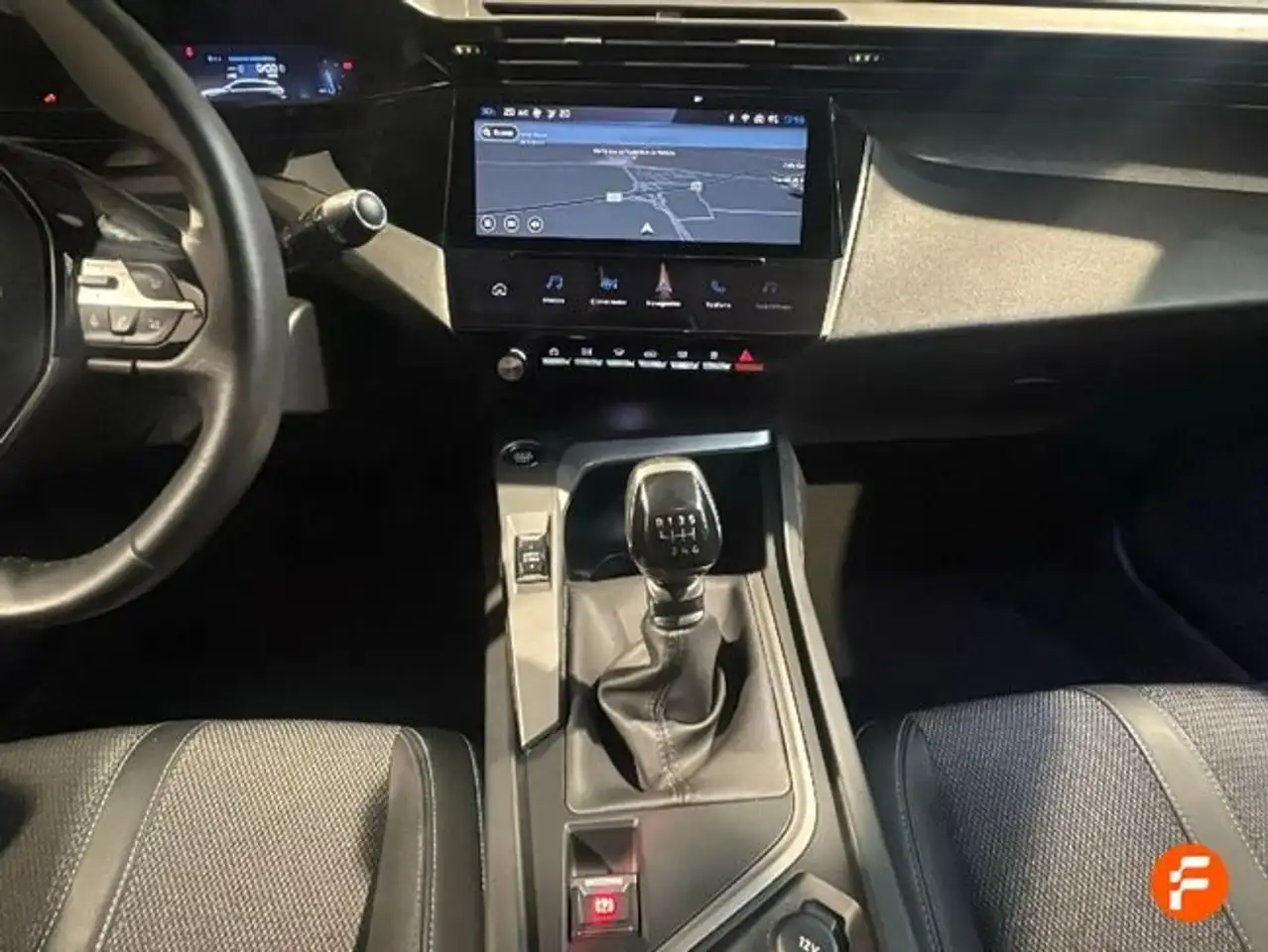 Peugeot 308 1.2 PureTech S&S Allure 130 — Galería del vehículo 15
