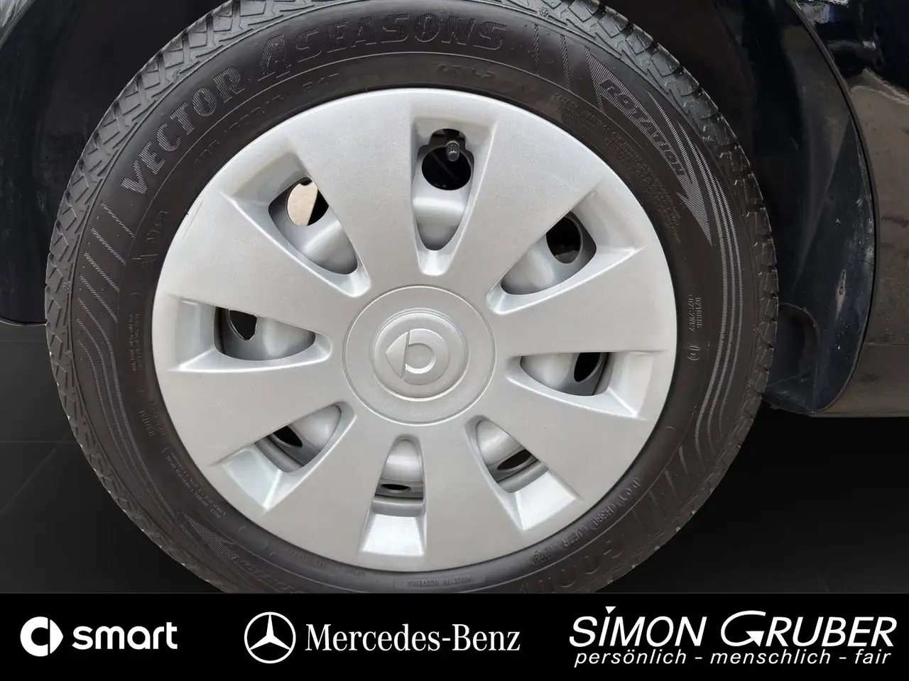 smart forTwo Smart fortwo EQ Klima Radio 22 KW Lader — Galería del vehículo 20