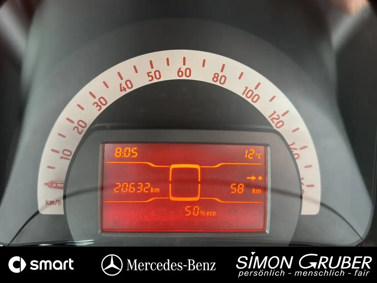 smart forTwo Smart fortwo EQ Klima Radio 22 KW Lader — Galería del vehículo 10
