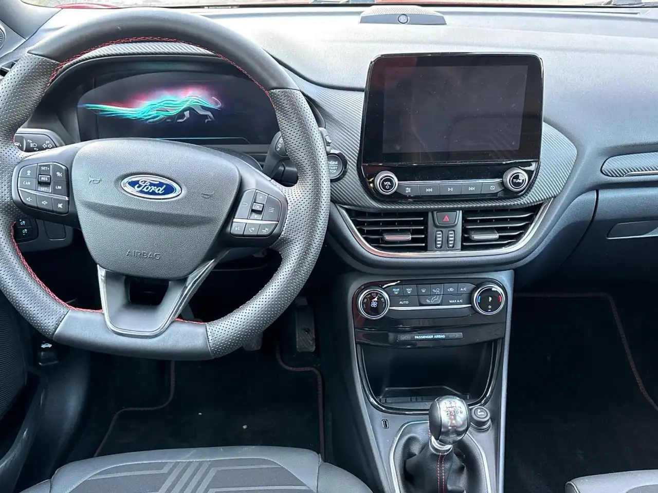 Ford Puma 1.0 EcoBoost MHEV ST-Line X 155 — معرض صور السيارة 4