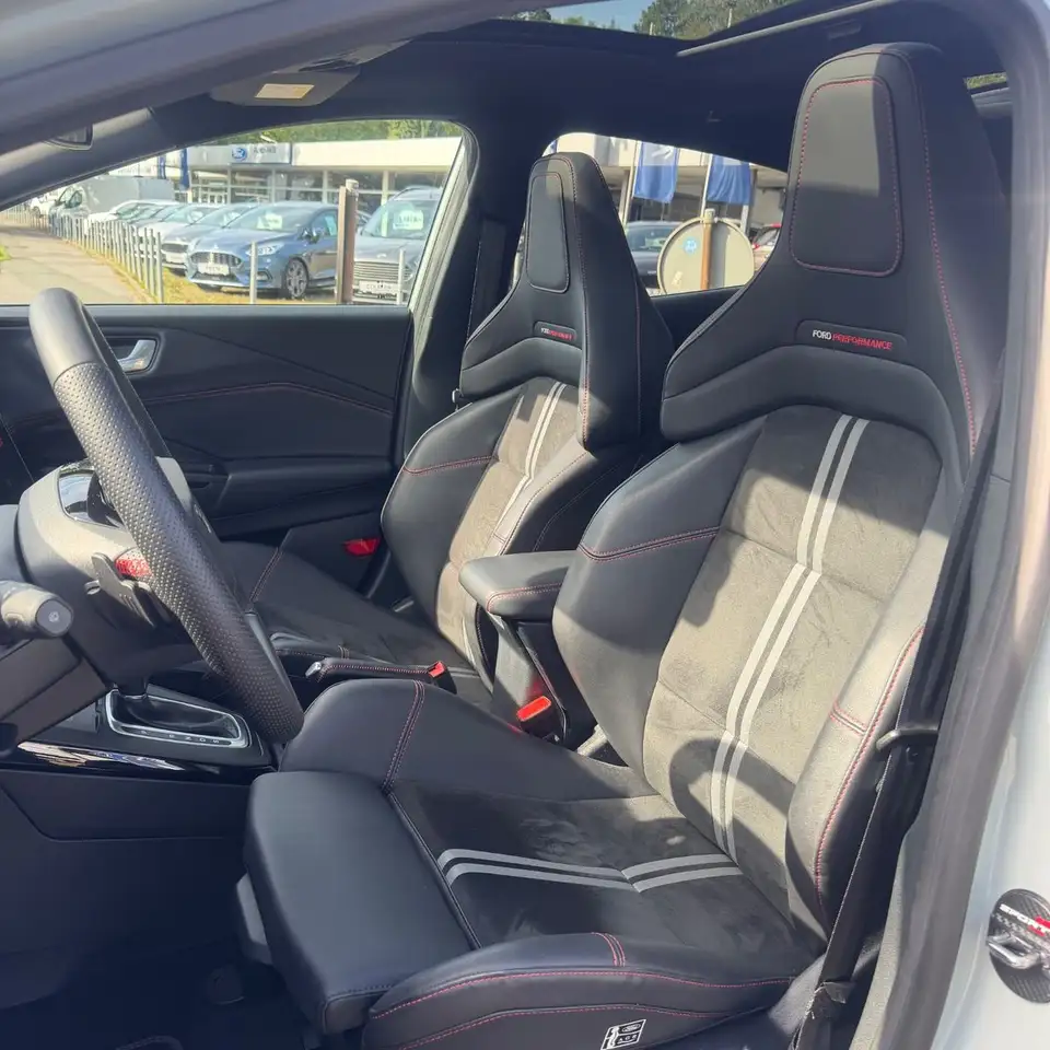 Ford Puma ST *Panoramadach*LED*Key-Free* — Galerie du véhicule 9