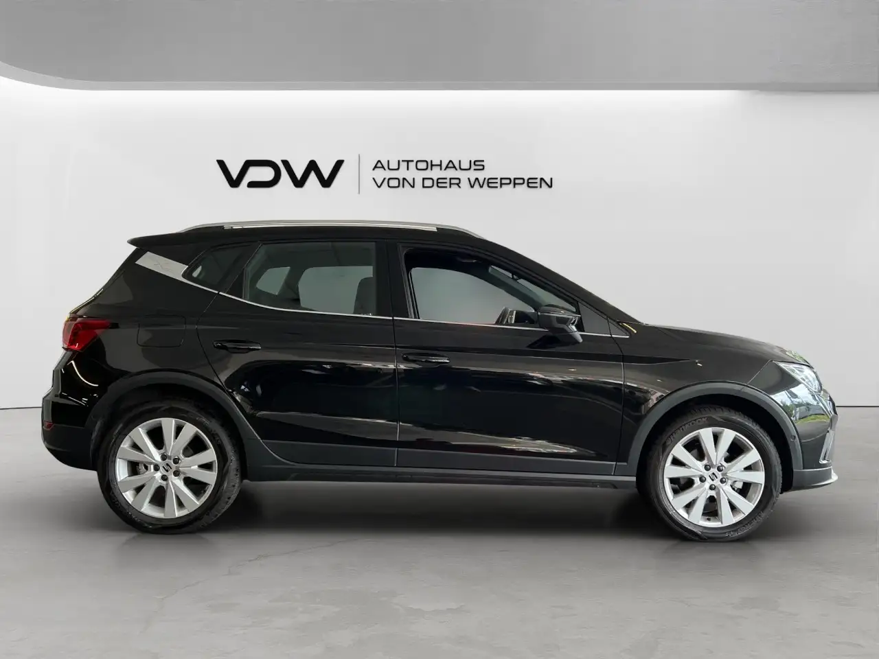 SEAT Arona Xperience 1.0 TSI Aut. Kamera, Navi, SHZ Klima — Vehicle gallery 9