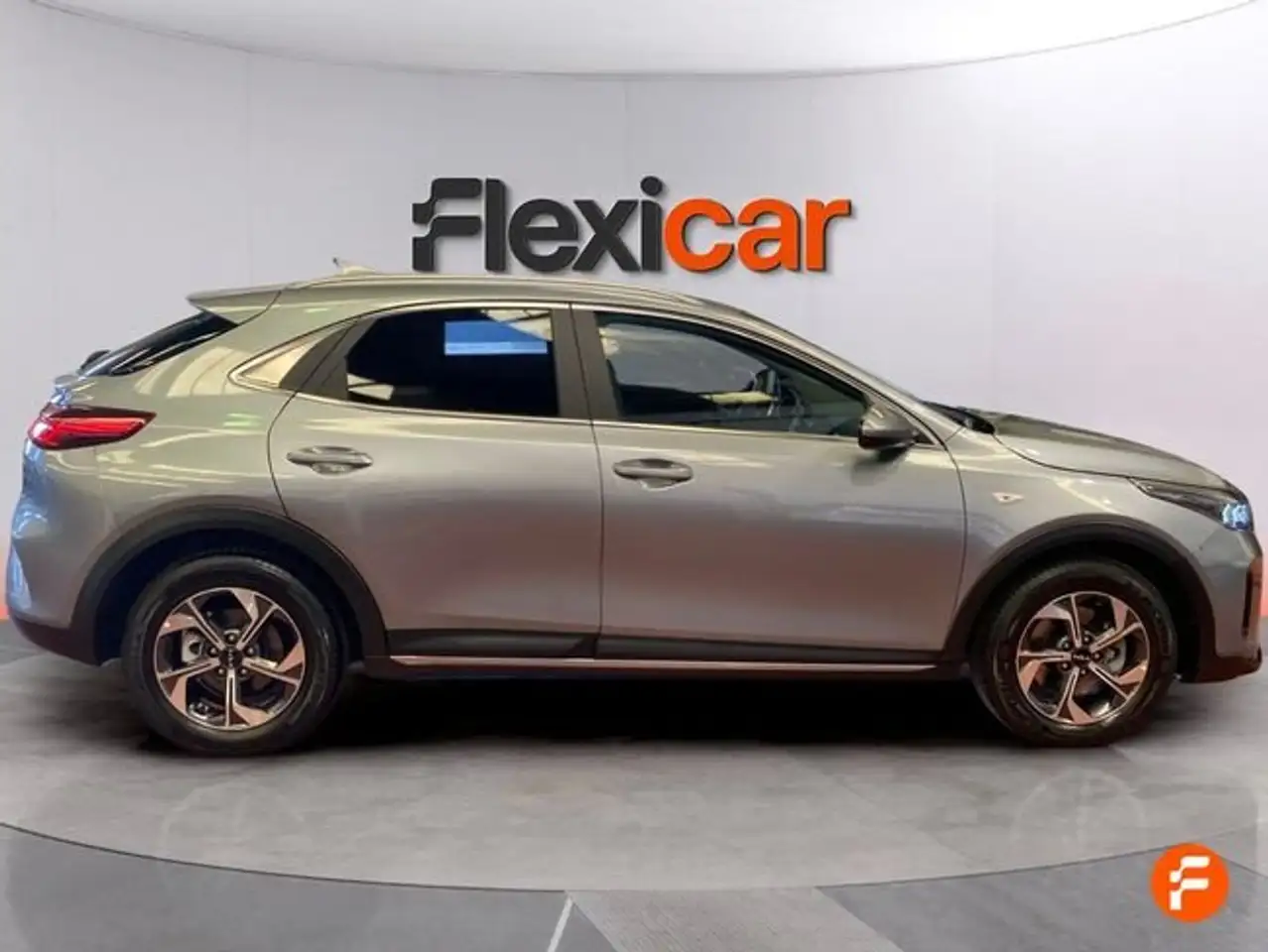 Kia XCeed 1.6 MHEV iMT Drive 100kW (136CV) — Vehicle gallery 9