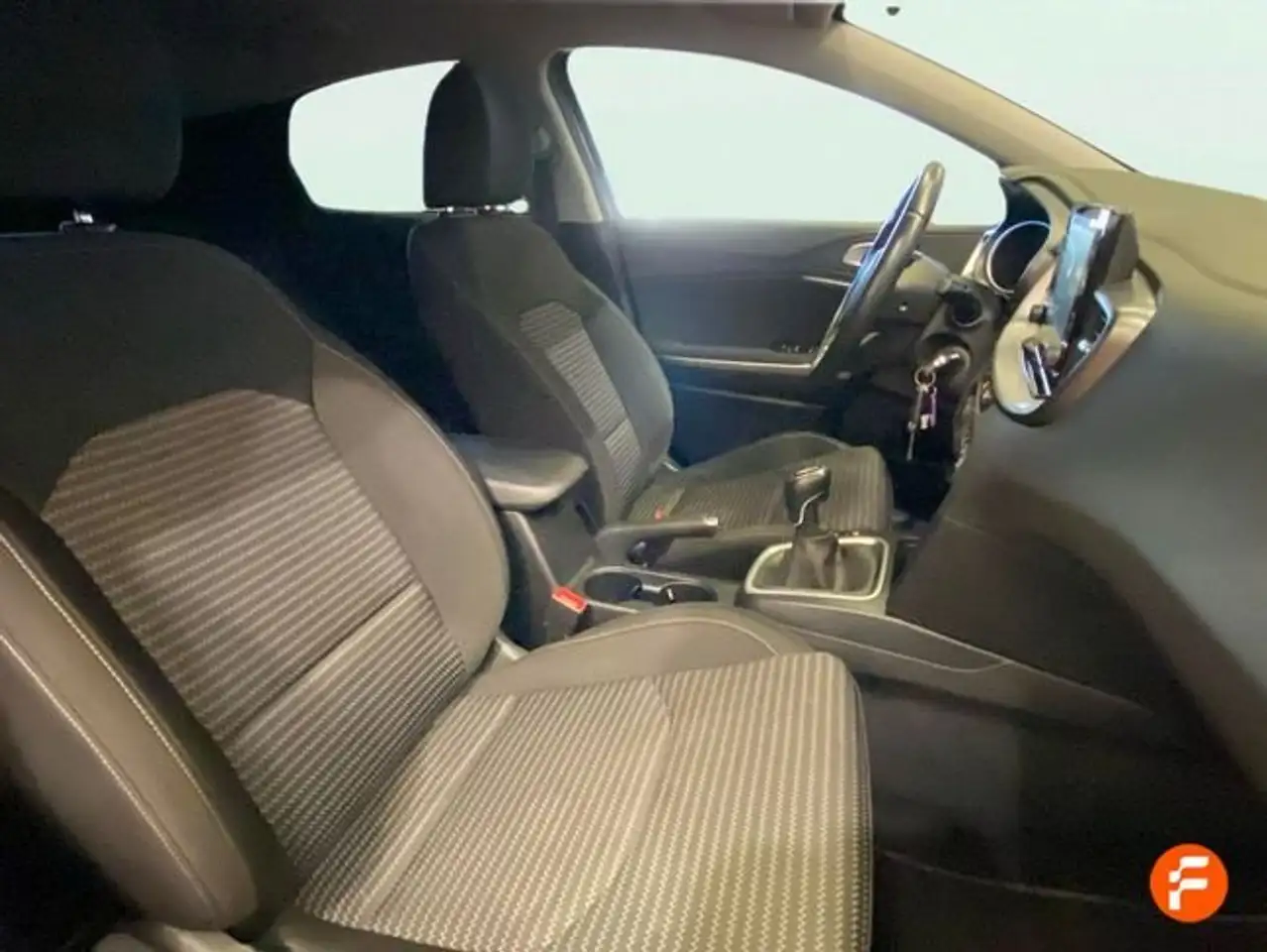 Kia XCeed 1.6 MHEV iMT Drive 100kW (136CV) — Vehicle gallery 13