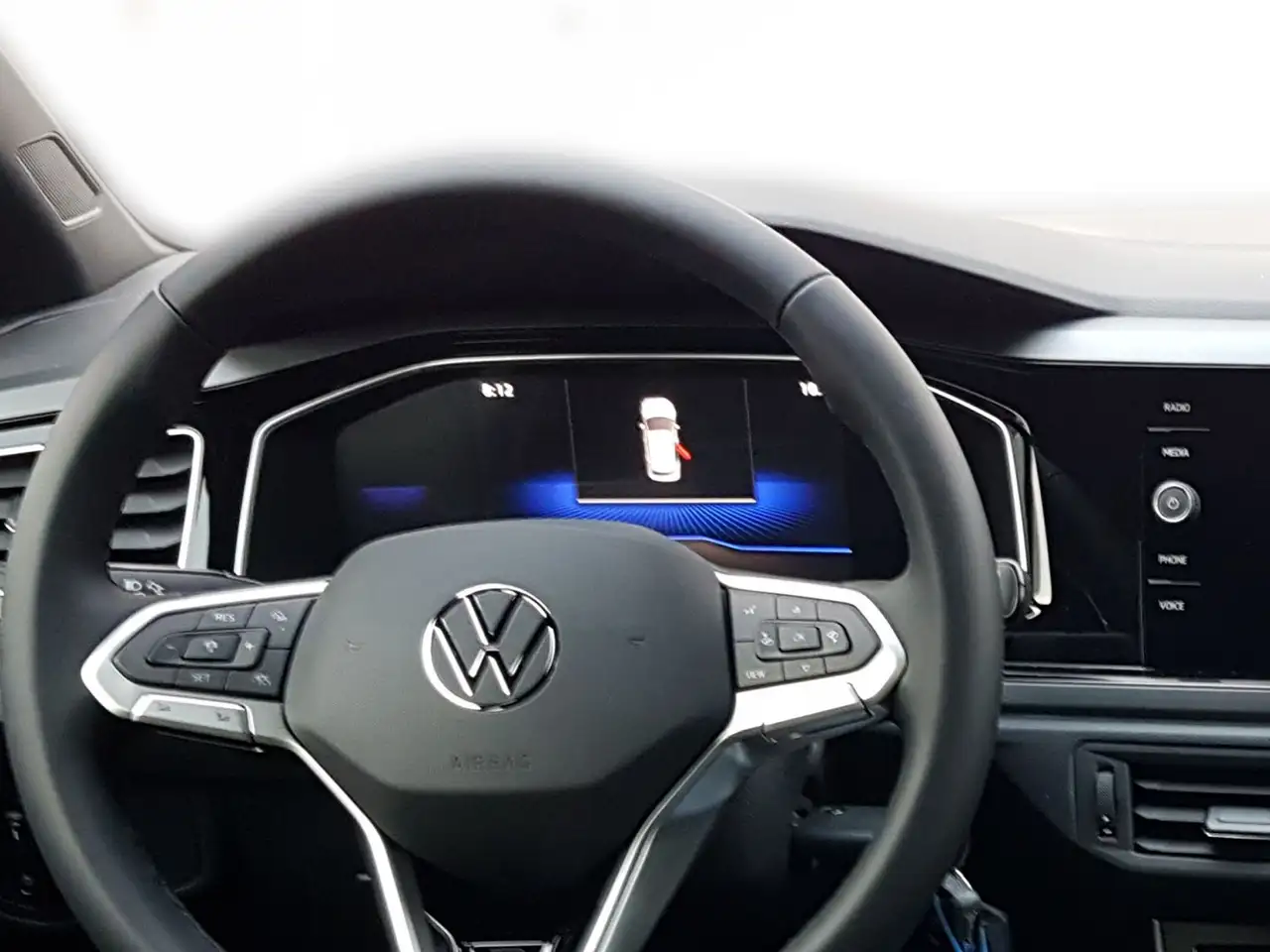 Volkswagen Taigo R-Line 1.0 TSI DSG /ACC /NAVI /LED — Galería del vehículo 8