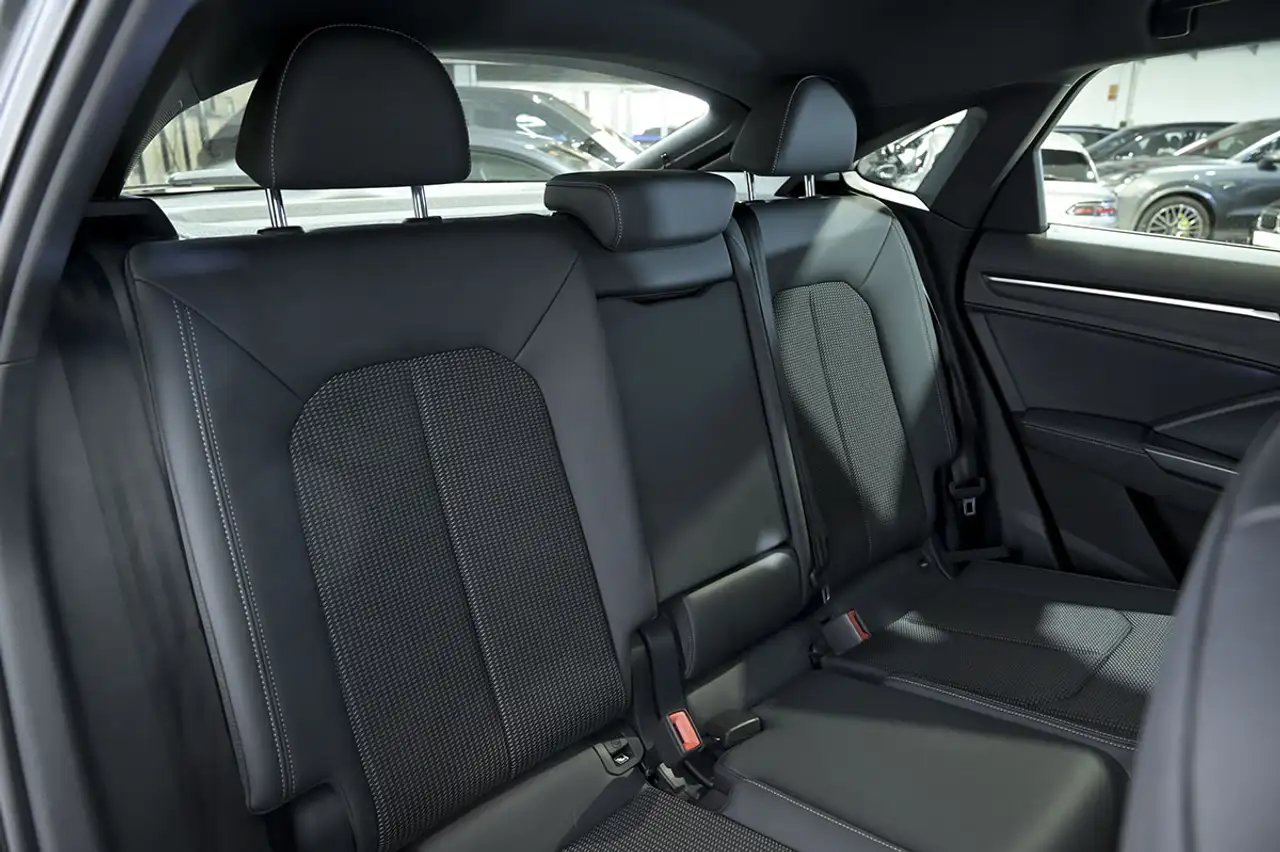 Audi Q3 Sportback 35 TDI S line S tronic — Galerie du véhicule 18