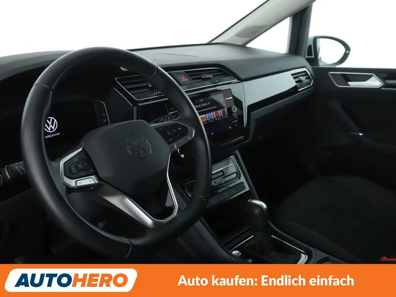 Volkswagen Touran 1.5 TSI ACT Highline BMT Aut.*NAVI*ACC* — معرض صور السيارة 11