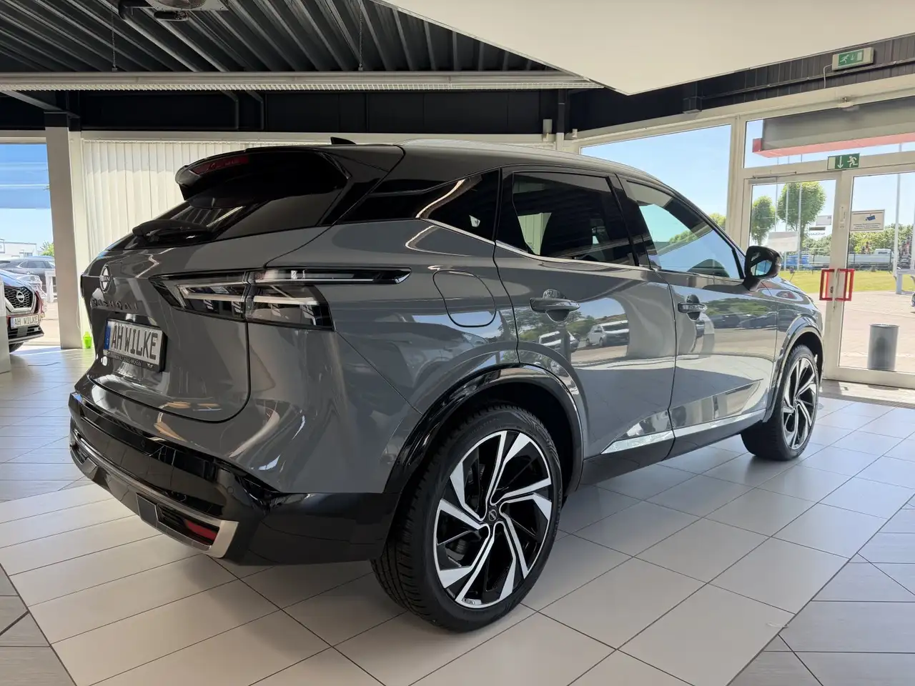 Nissan Qashqai 1.3 DIG-T Tekna+/MASSAGE/PANO/CARPLAY/BOSE — Vehicle gallery 5