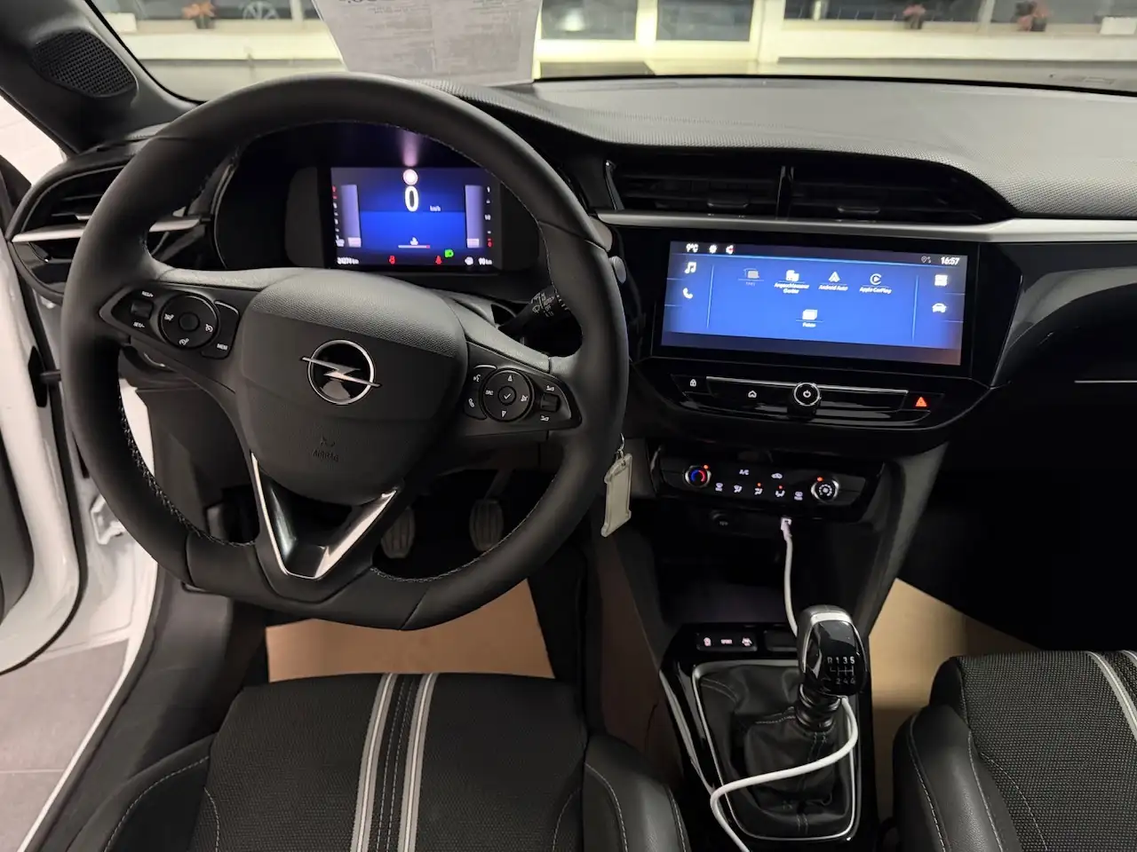 Opel Corsa GS-line, Klimaa, Alu, PDC, Kamera, CarPlay, — Vehicle gallery 10