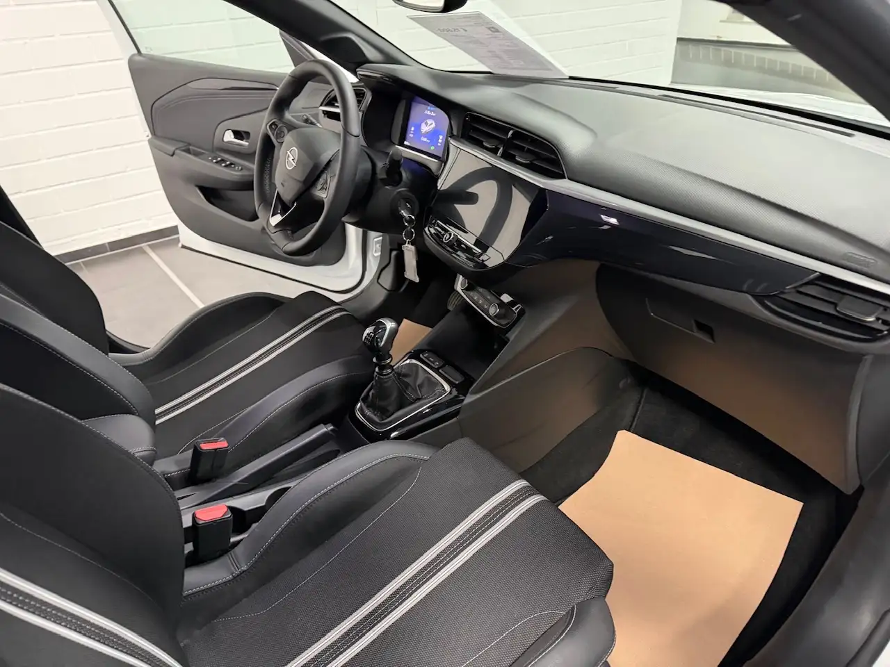 Opel Corsa GS-line, Klimaa, Alu, PDC, Kamera, CarPlay, — Vehicle gallery 15