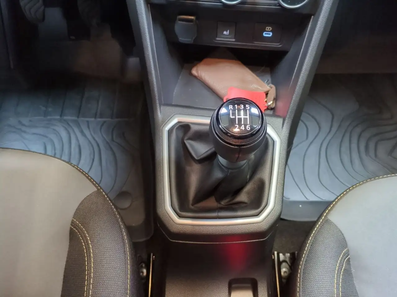 Dacia Jogger 1.0 TCe 100 ECO-G Extreme+ 7-Sitzer — معرض صور السيارة 18