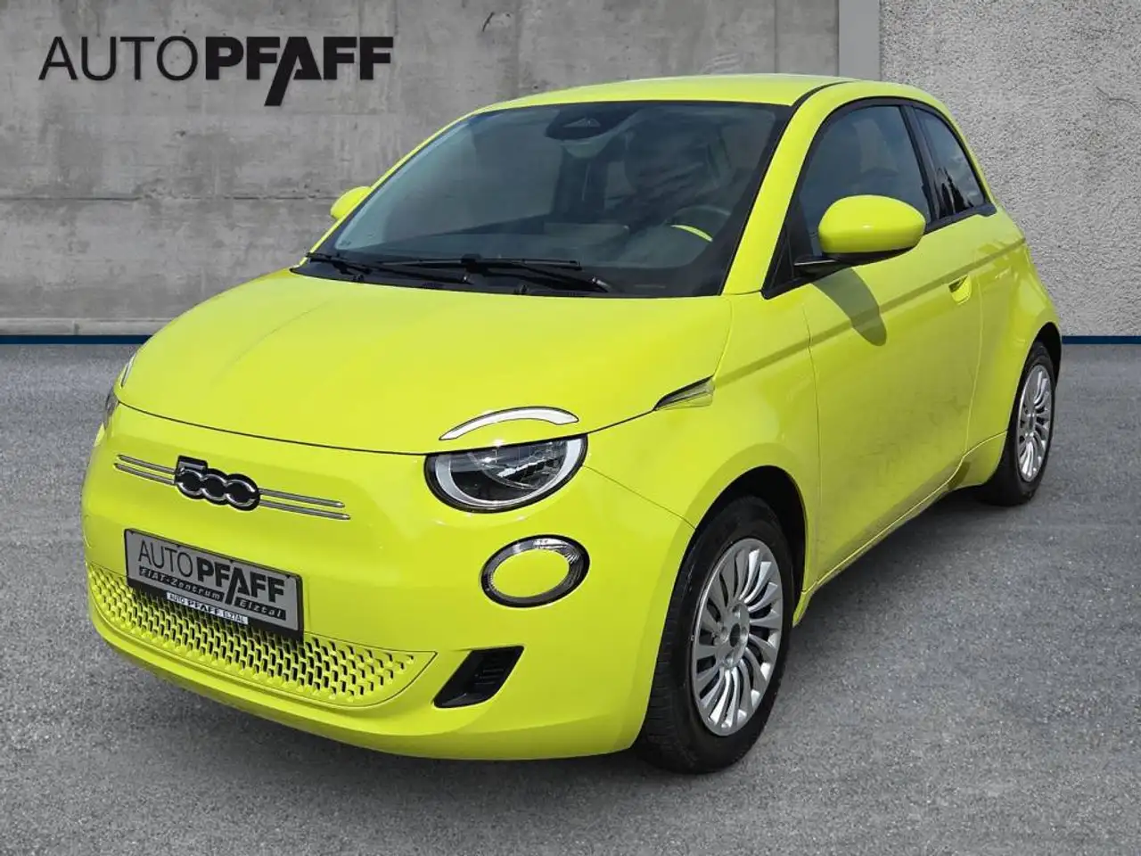 Fiat 500 Neuer 23,8 kWh MJ24 CarPlay|Digi. Cockpit|DAB — ELZTAL-DALLAU