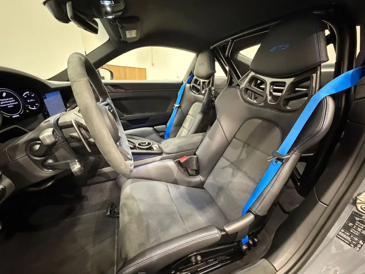 Porsche 992 911 GT3 CLUBSPORT PDK LIFT-CARBON-RACE-TEX — Vehicle gallery 15