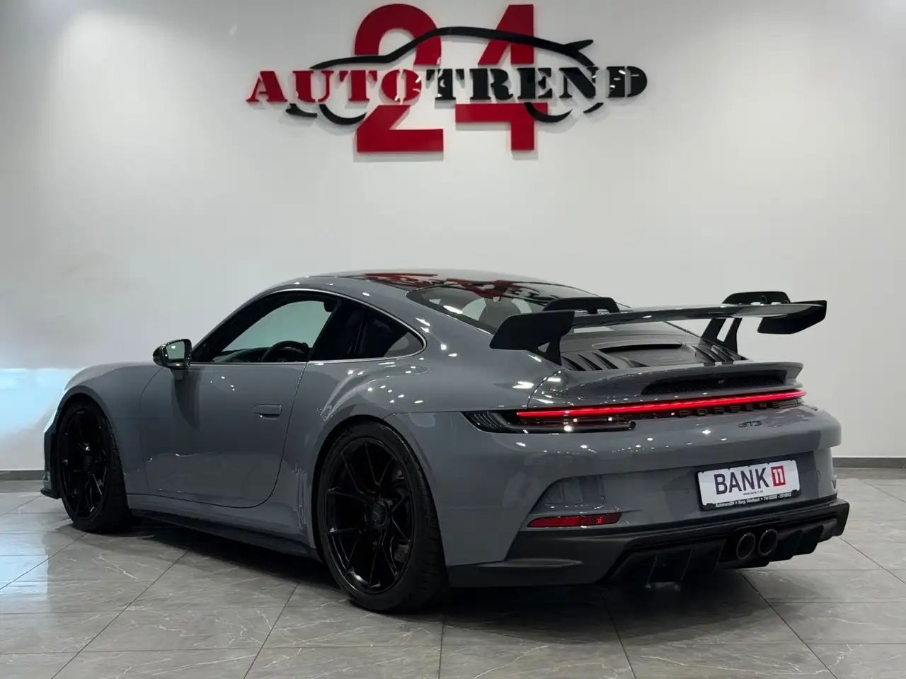 Porsche 992 911 GT3 CLUBSPORT PDK LIFT-CARBON-RACE-TEX — Vehicle gallery 11