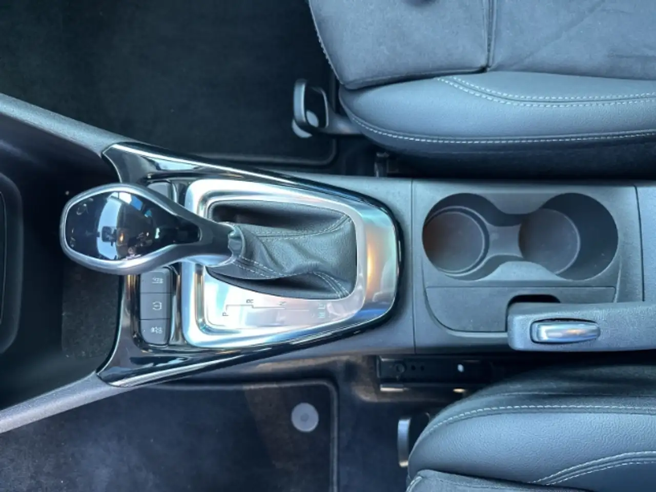 Opel Crossland Ultimate Keyless - Alcantara - HUD Display - Navi — Galería del vehículo 25