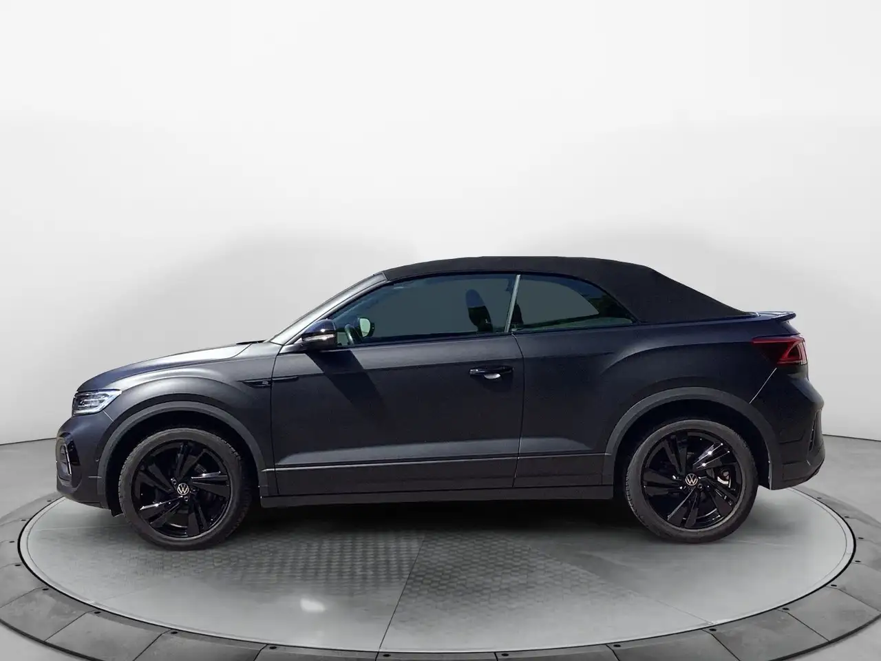 Volkswagen T-Roc 1.5TSI R-Line Edition Black DSG — معرض صور السيارة 3