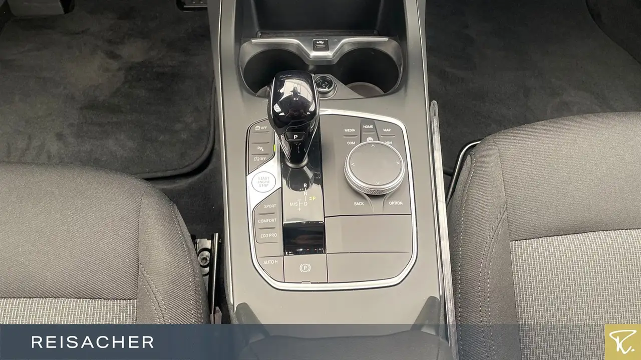 BMW 118 i Aut. Advantage LCProf LED SHZ DAB 16"LM — معرض صور السيارة 11