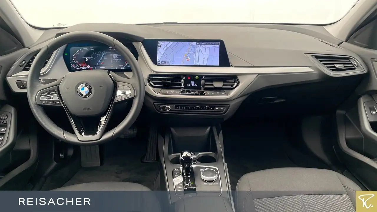 BMW 118 i Aut. Advantage LCProf LED SHZ DAB 16"LM — معرض صور السيارة 6