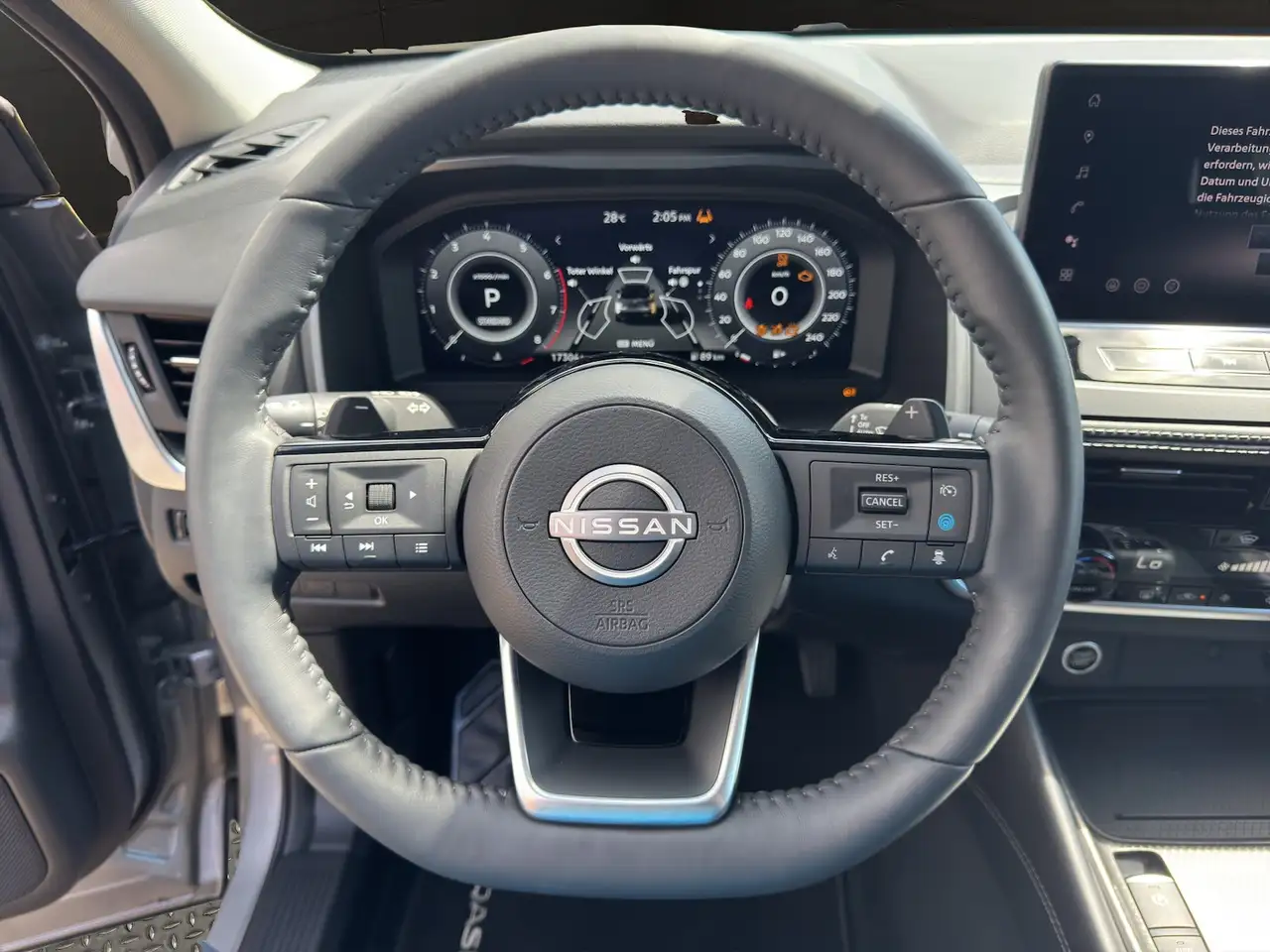 Nissan Qashqai N-Connecta XTronic *Navi/LED/Kamera360/PDC/Winterp — Galería del vehículo 11