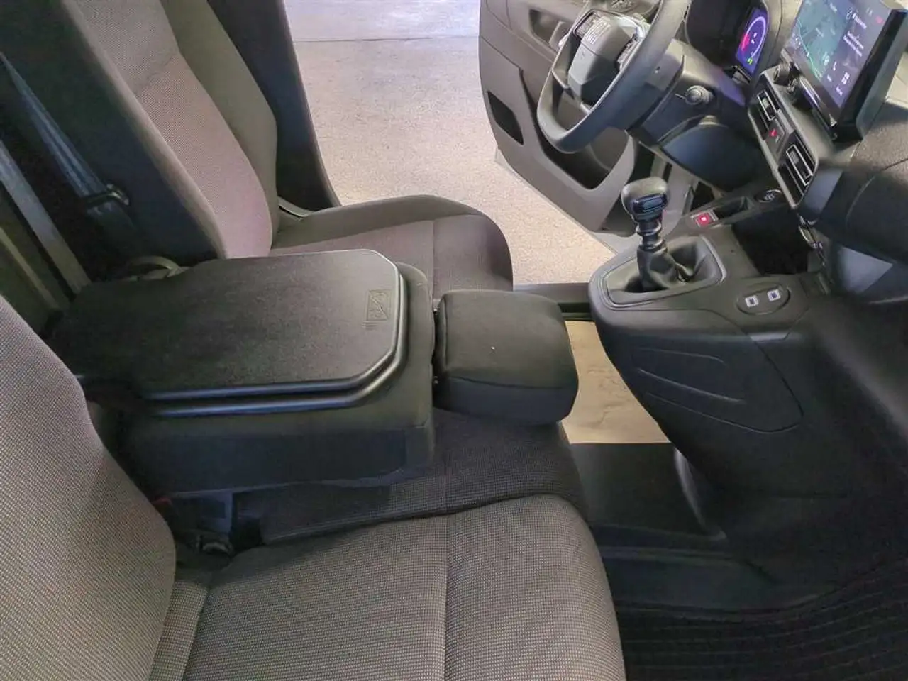 Fiat Doblo serie 2 Cargo L1 Light 1.2 PT — Galería del vehículo 18