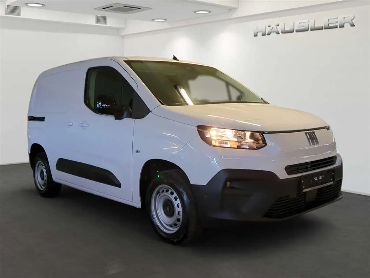Fiat Doblo serie 2 Cargo L1 Light 1.2 PT — Galería del vehículo 2